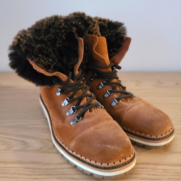 Sam Edelman Bowen Boot - Picture 2 of 3